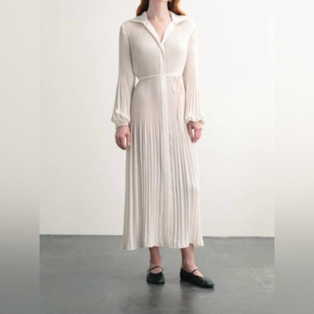 Darling, Alameda Micro Pleated Red Collared Dress White Cream Size‎ Small